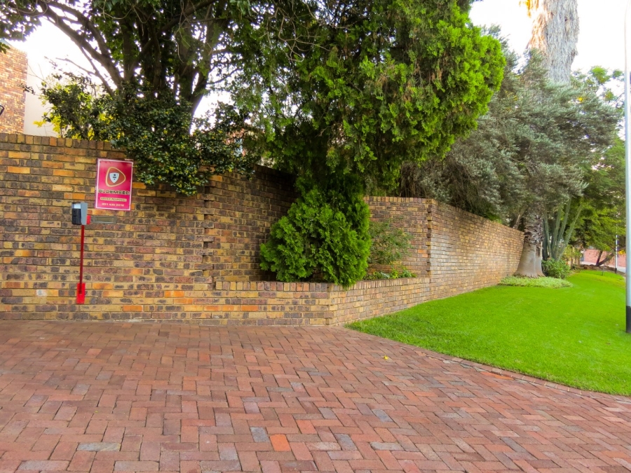 4 Bedroom Property for Sale in Heuwelsig Free State